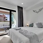 شقة Todalmatia Seafront *