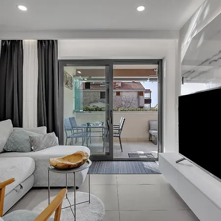 Todalmatia Seafront * Makarska