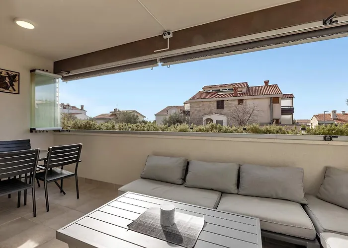 Todalmatia Seafront Apartment Makarska