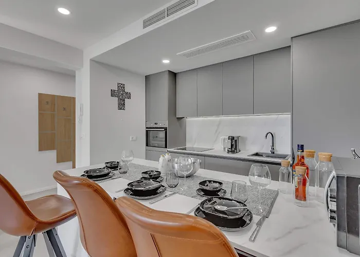 Todalmatia Seafront *